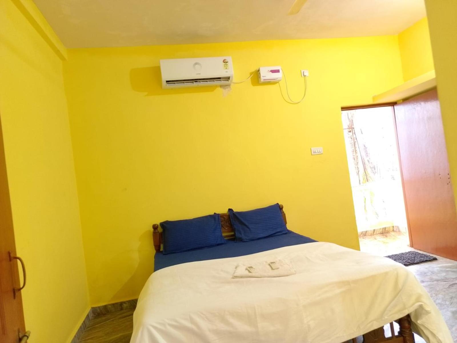 One Love Guest House Морджим Екстериор снимка