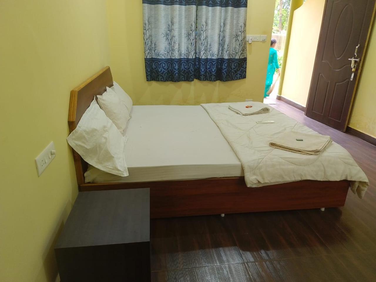 One Love Guest House Морджим Екстериор снимка