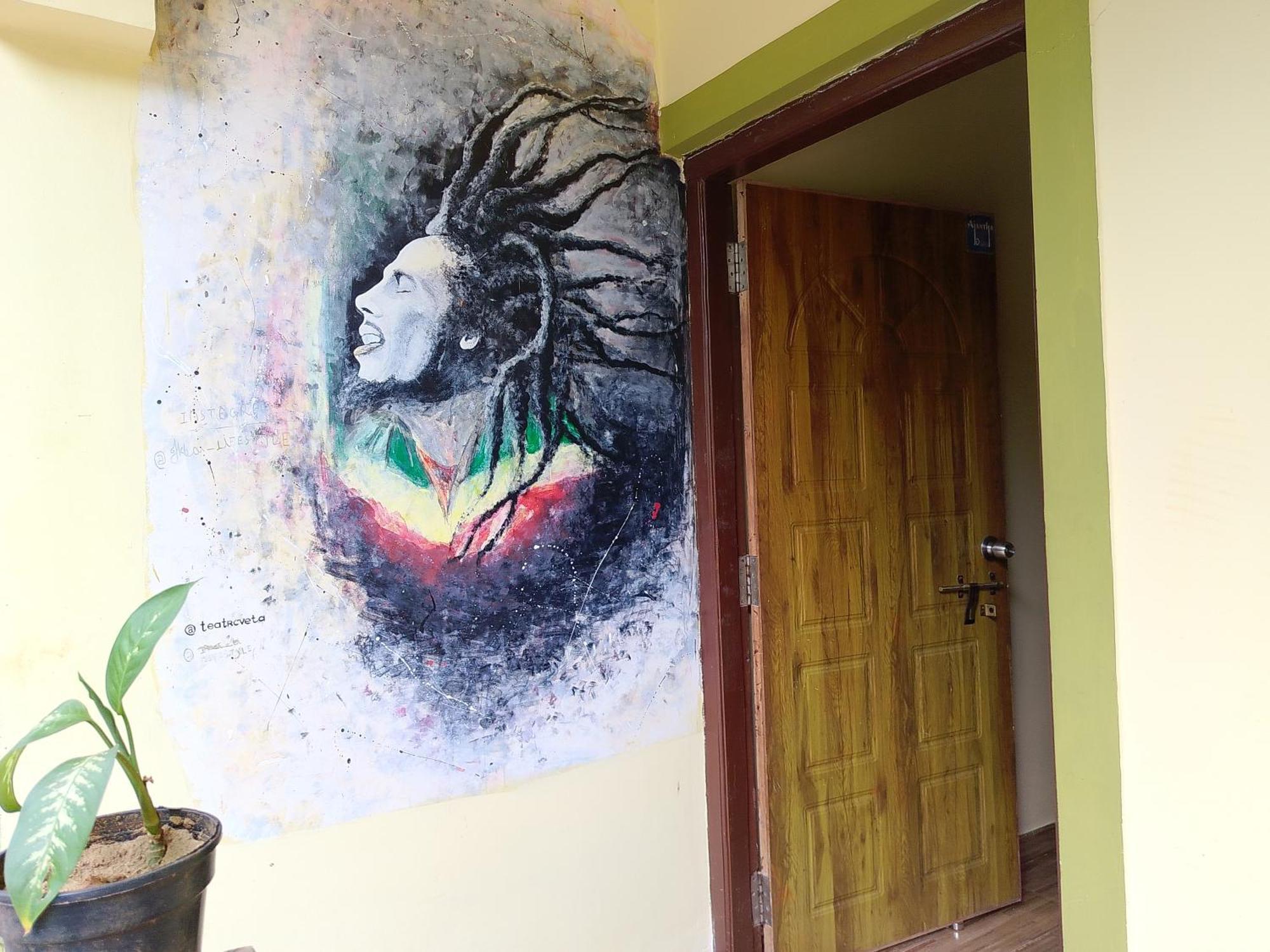 One Love Guest House Морджим Екстериор снимка