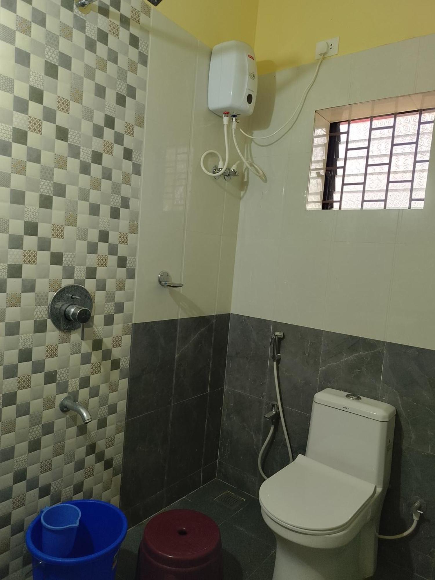 One Love Guest House Морджим Екстериор снимка