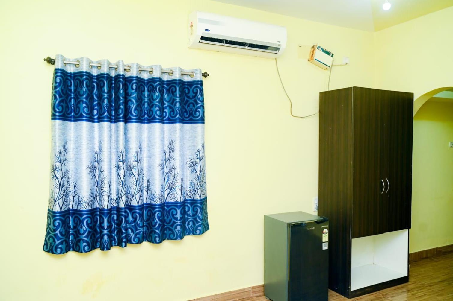 One Love Guest House Морджим Екстериор снимка