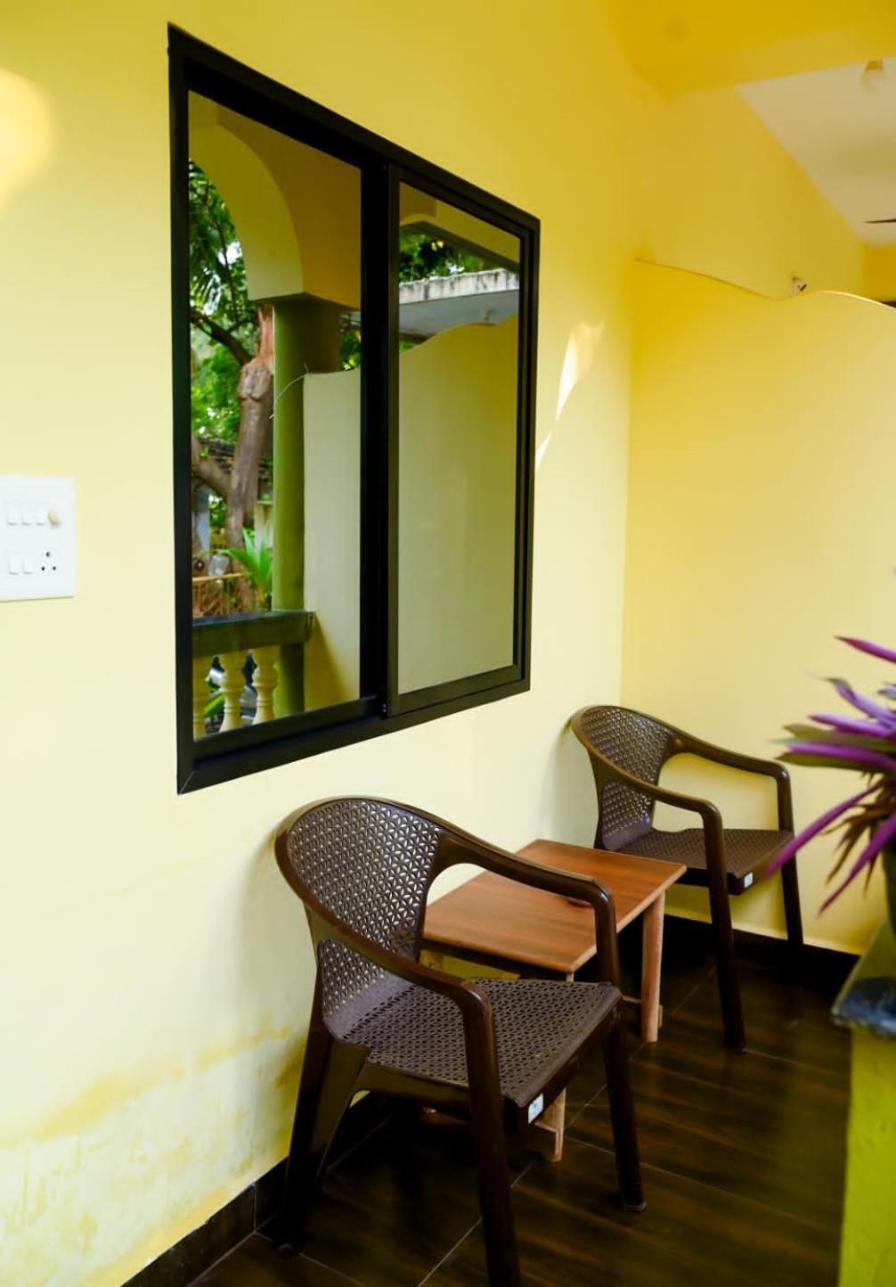 One Love Guest House Морджим Екстериор снимка