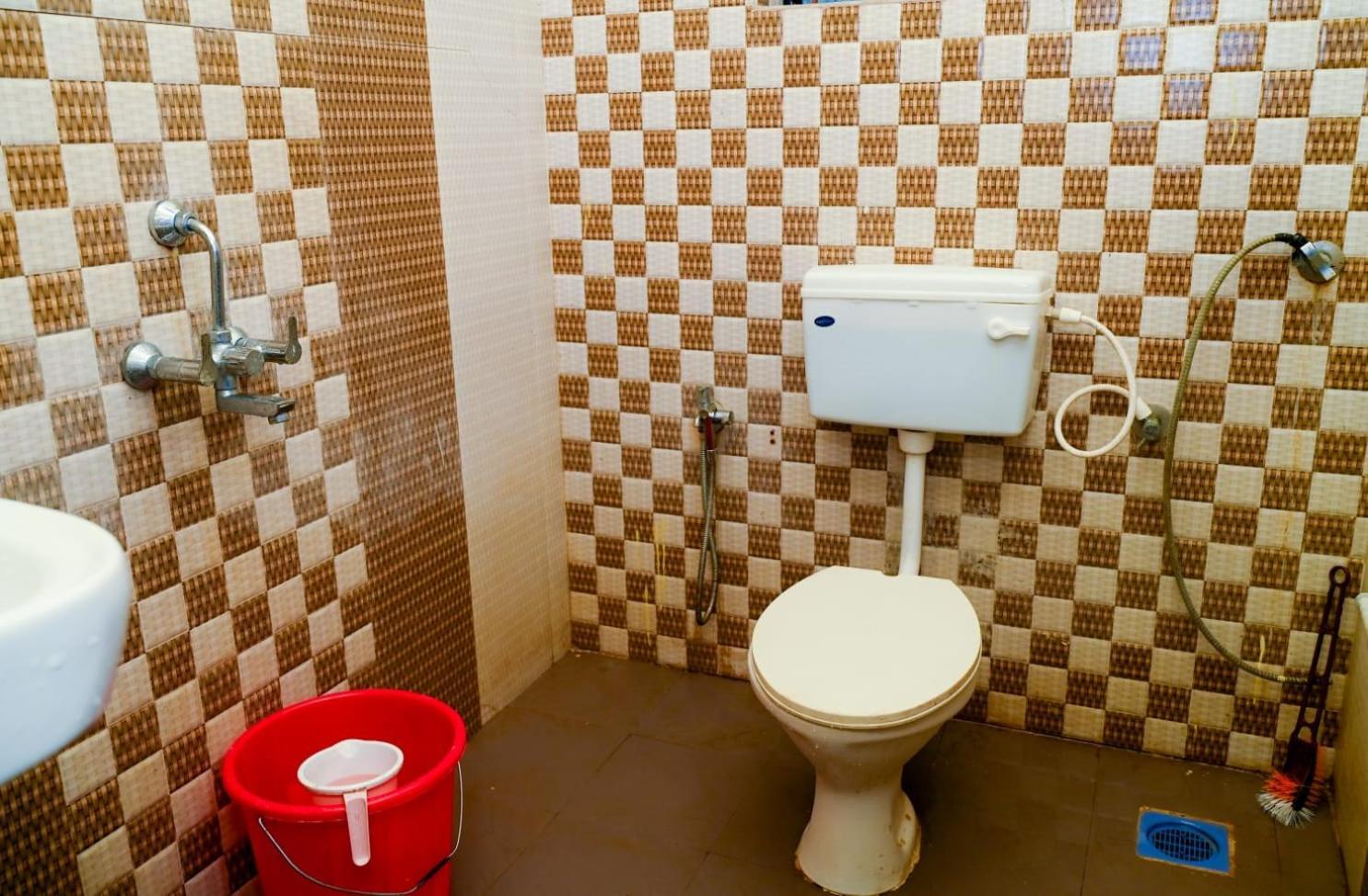 One Love Guest House Морджим Екстериор снимка